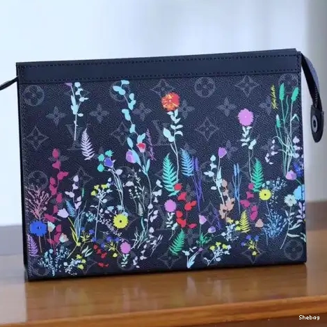 19B570179 Bags LV 0522